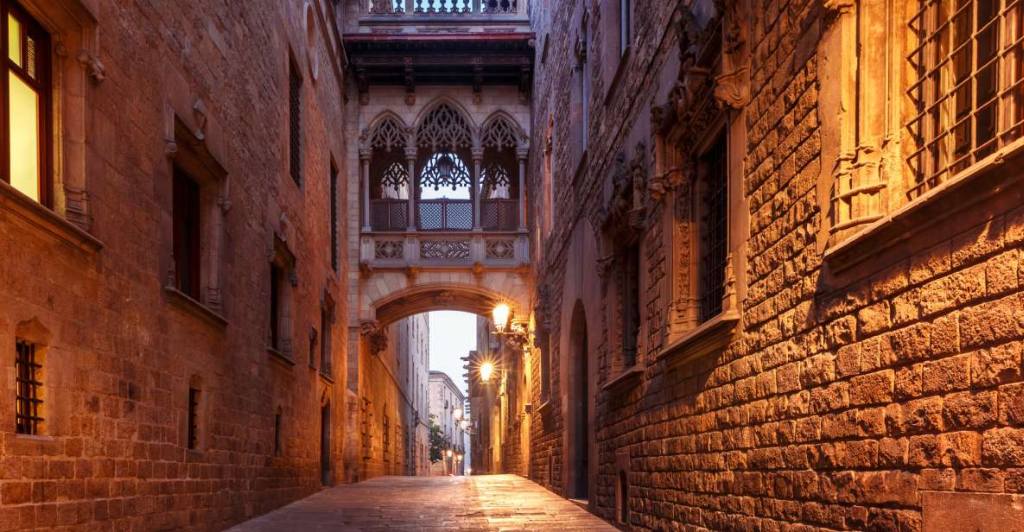 Barcelona City - El Raval and Gothic Quarter Audio Tour
